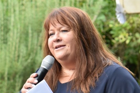 Omnia Vincit Amor - Freie Trauungen mit Bettina Sauermann, Trauredner · Theologen Ober-Hilbersheim, Kontaktbild Omnia Vincit Amor - Freie Trauungen mit Bettina Sauermann, Trauredner · Theologen Ober-Hilbersheim, Kontaktbild