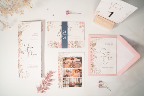 Einladungen selbst gestalten - Einladungskarten & mehr, Hochzeitskarten Mainz, Wiesbaden, Kontaktbild Einladungen selbst gestalten - Einladungskarten & mehr, Hochzeitskarten Mainz, Wiesbaden, Kontaktbild